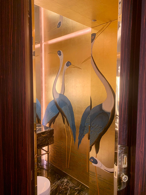 de Gournay Sarus Cranes. London, gilded, hand painted wallpaper, Isabel’s Mayfair