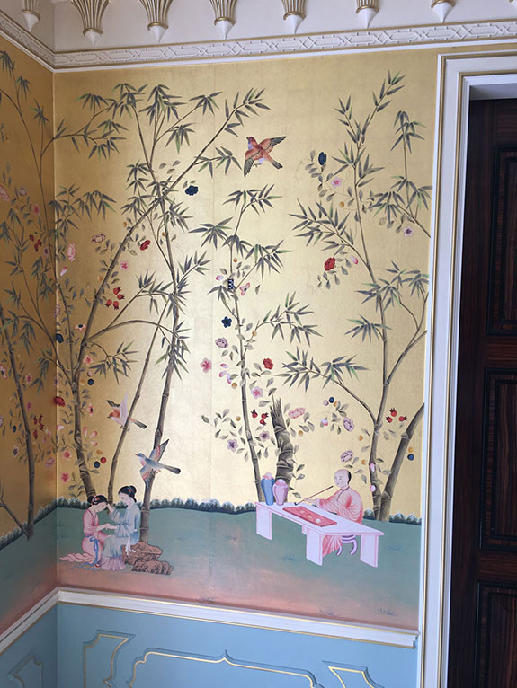 de Gournay Belton, London. Silk, chinoiserie, hand painted 
