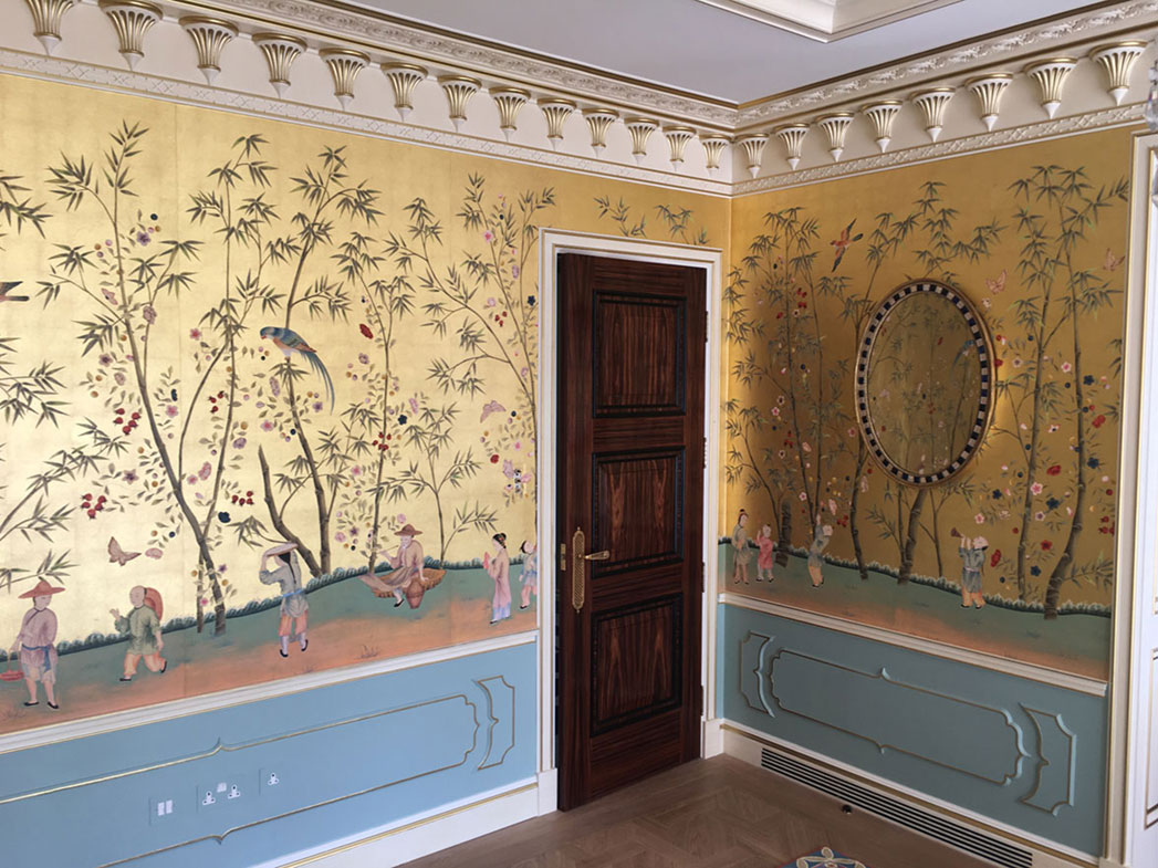 de Gournay Belton, London. Silk, chinoiserie, hand painted 